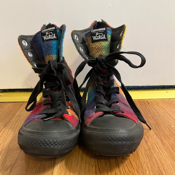 Converse x Woolrich women’s size 7 high top sneakers. - Picture 7 of 7